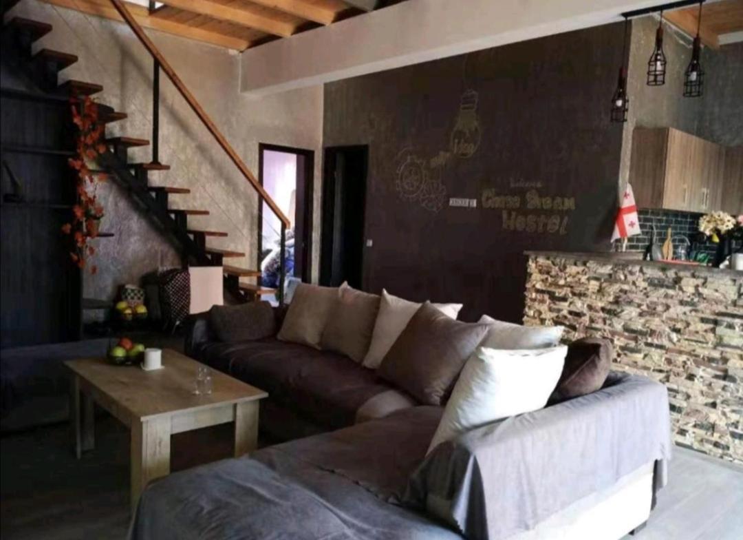 Chase Dream Hostel追梦空间 Batumi Ngoại thất bức ảnh